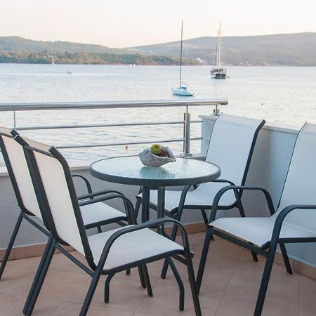 Beach Apartments Tivat Buitenkant foto