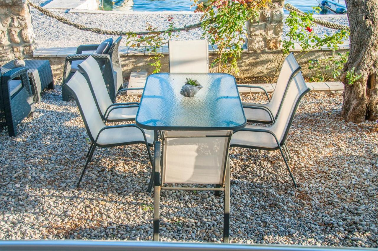 Beach Apartments Tivat Buitenkant foto