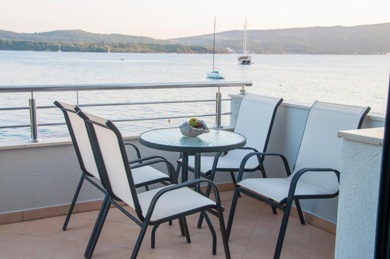 Beach Apartments Tivat Buitenkant foto